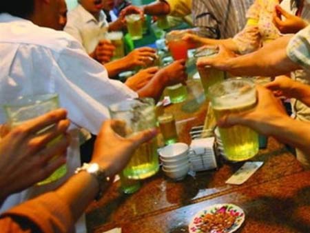 Người Việt tiếp tục phá kỷ lục về... uống bia